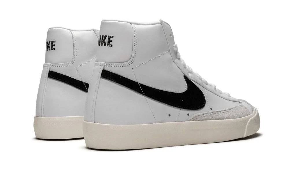 Nike Blazer Mid &#39;77 White Black